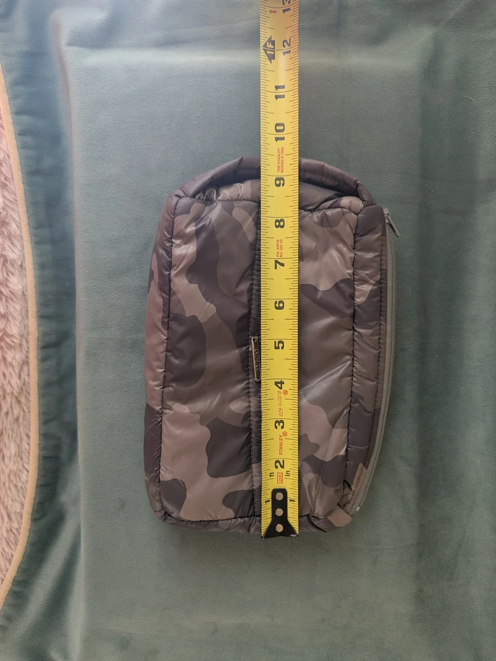 ANORAK Grey/Green Camo Down Quilted Wristlet Pouch